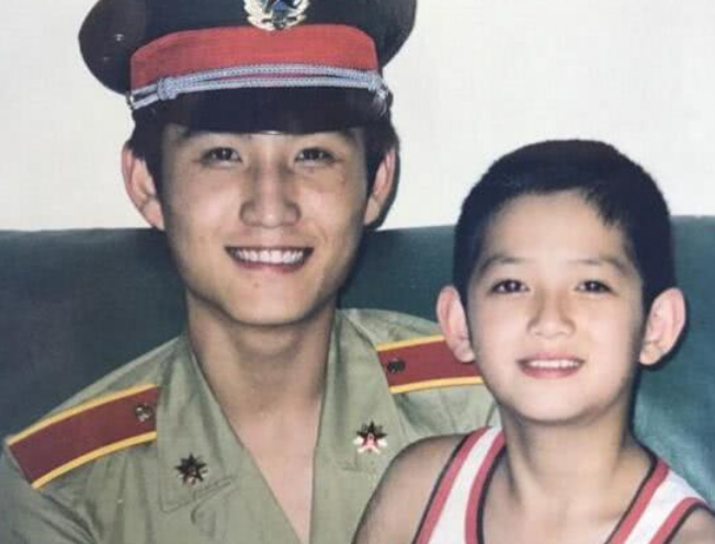 「演艺圈」她将妹妹带入演艺圈,却不想妹妹红遍全国,自成是“小透明”!