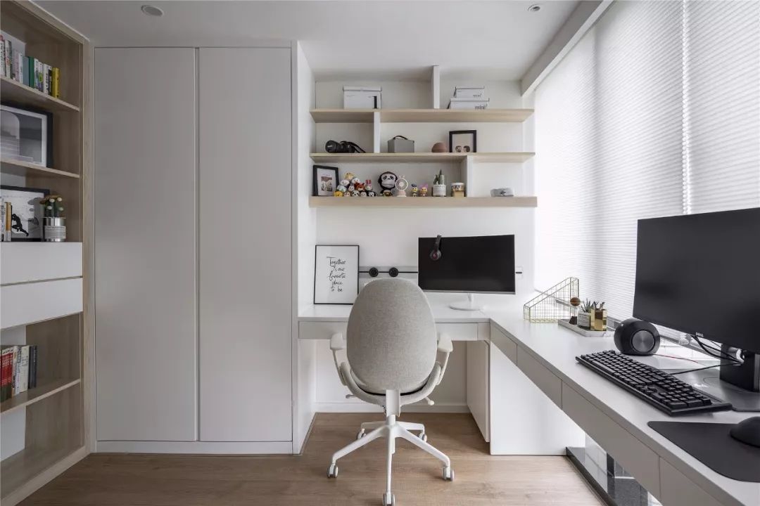 105㎡现代简约，低饱和度的色调，淡雅舒适的家