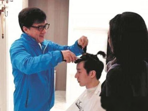 张国立：我捧儿子没红，成龙：我儿子也没红，他没捧儿子反而红了