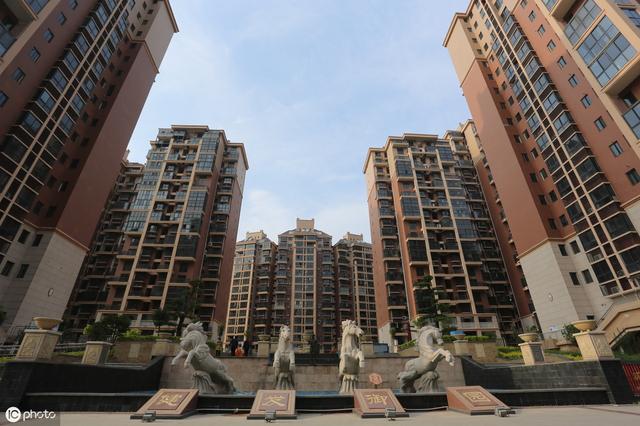 房企回归一线拿地，楼市会重走上涨通道吗