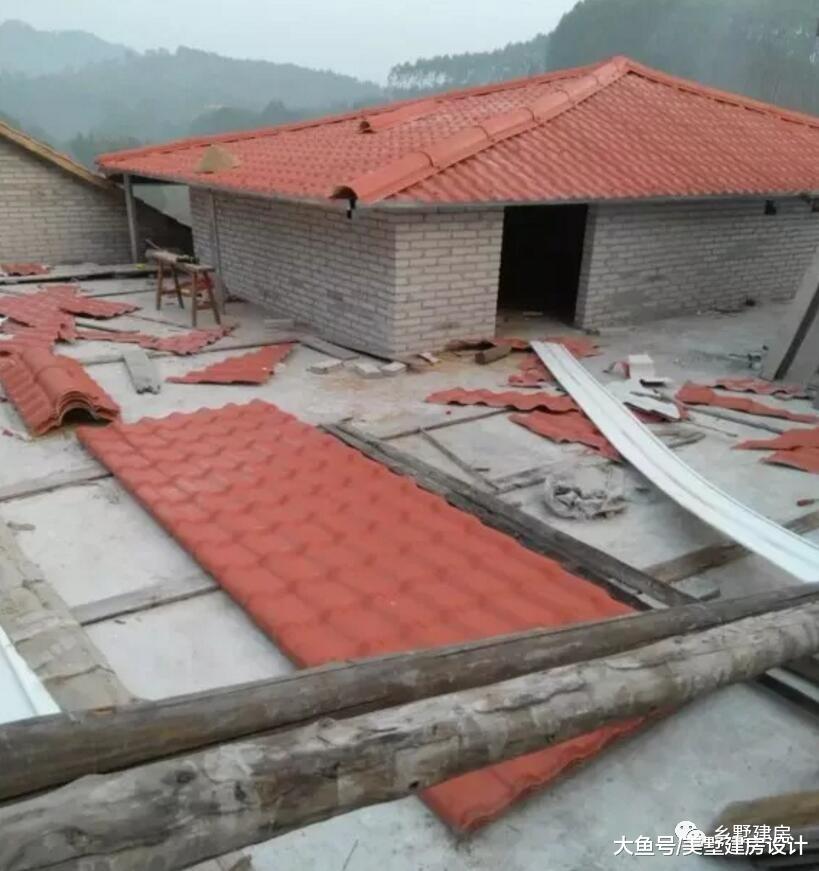 广东小伙花18万，为父母建栋农村养老房，完工后邻居却笑了？