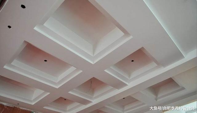 吊顶再怎么做，都没我家的好看！邻居遗憾自家天花板只走石膏线了