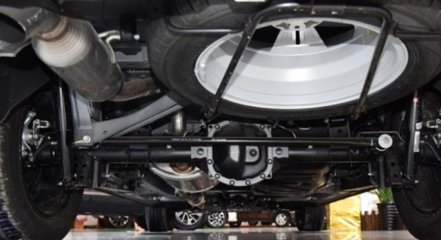 仅售6万的国产“路虎”！匹配进口变速箱，座椅放倒如货箱！