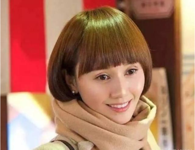 袁泉女儿成长“开挂”，巧妙躲开了夏雨基因，声称是妈妈复制版