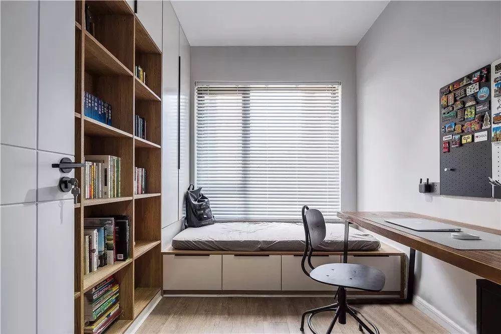 轻工业风装饰出来的三居室，给你简约随性的一个浪漫之家！