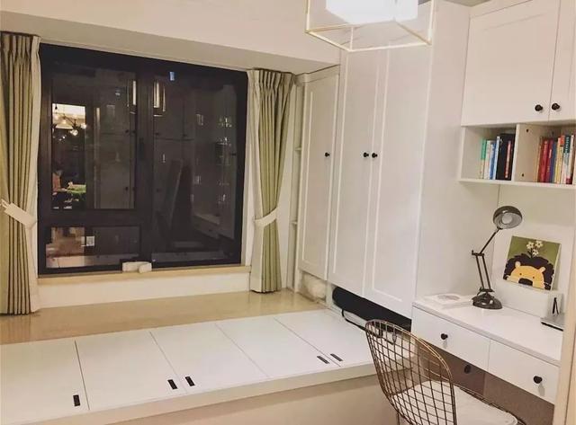 越来越多人卧室里不放床了, 如今流行这种设计, 既美观又不占地!