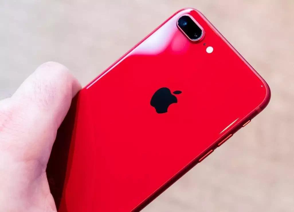 不是全面屏，没有面部解锁，iPhone8P咋还卖那么贵！