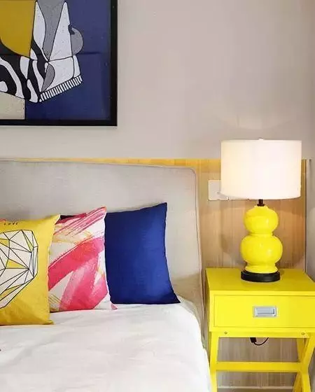 女票嫌房子小，迷你32平复式楼愣是挤出两间卧室，厉害！