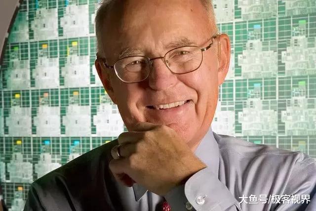 摩尔定律已死, 芯片路在何方?