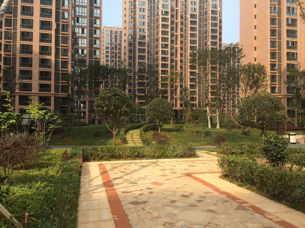 买房少不了房贷，买房时这几个问题要注意，刚需者受影响