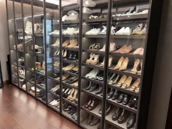 带你看看林珊珊住的豪宅，如今已经不做网红了，住这样豪华房子