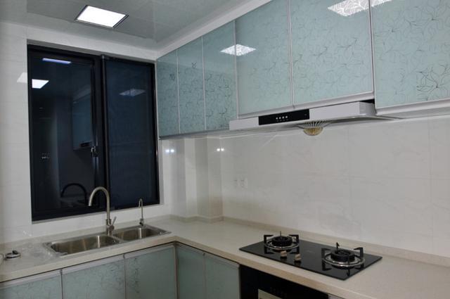 辛苦4个月新房正式毕业, 混搭风格太亮眼了, 硅藻泥电视墙最满意