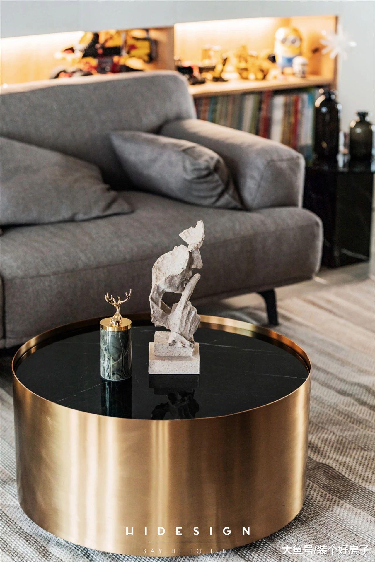 合理利用每1㎡，她100㎡的家原地多出20㎡，2室变3室，还有超大岛台餐桌！