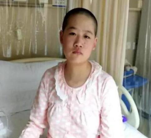 14歲女孩連吃3年避孕藥，究竟為何？父母無奈：不能讓她來月經！