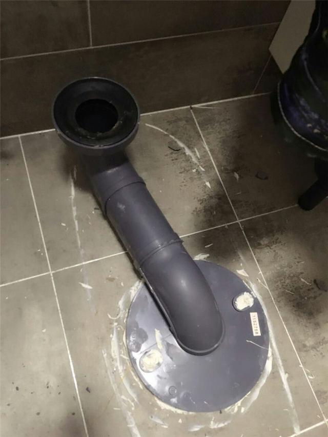 选马桶我就要多一句嘴了，漏水一次引灾难
