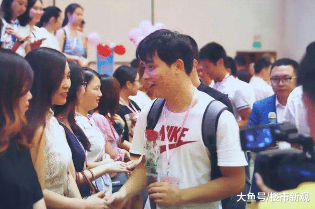 炒房賺錢已成為過去式，未來兩年買房還是存錢，年輕人給了答案