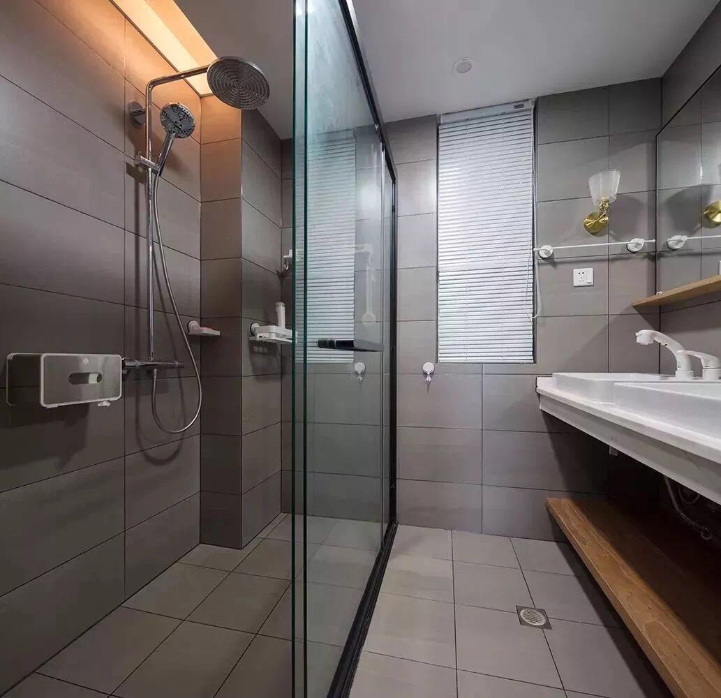 极简原木风三居室