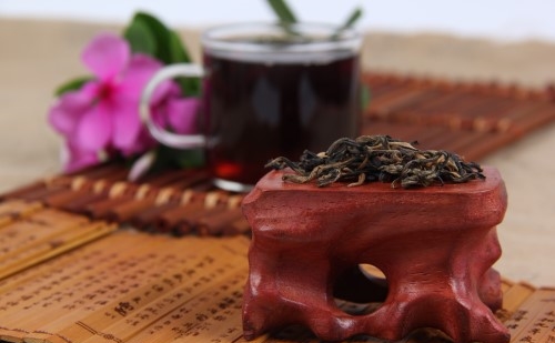 胃病挥之不去？这“4物”平时舍得敞开吃，或助你远离胃炎、胃胀