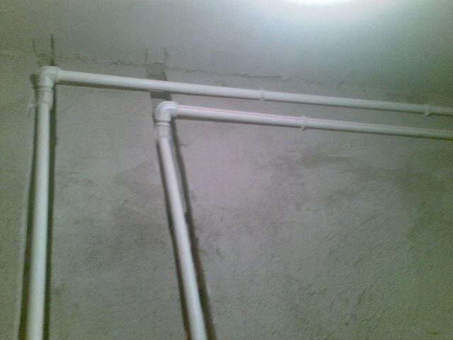 水电改造到底怎么走向？国家电工道出横平竖直VS两点一线实情！