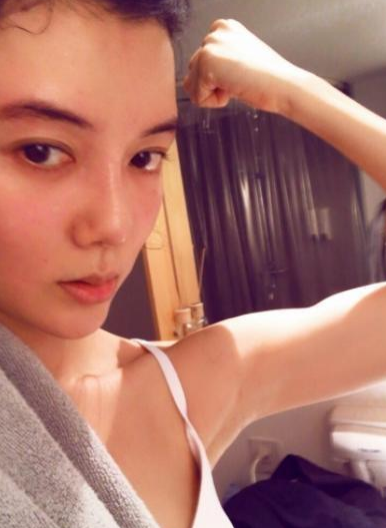 带你参观车晓住的豪宅，如今经常跟家人聚在一起，生活很乐观