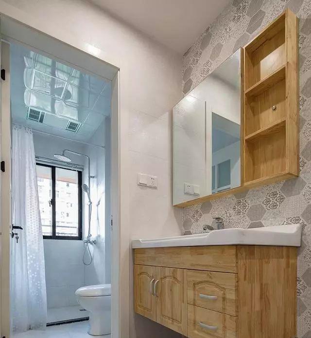 朋友刚装好的新房，一个客厅简洁大方，非常漂亮！