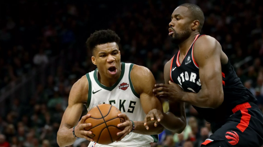 雄鹿队再下一城系列赛2: 0领先猛龙，盘点雄鹿胜利的三个要点