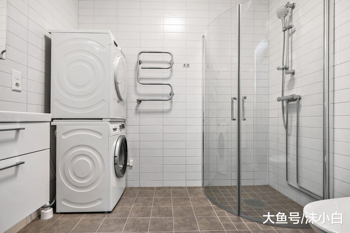 表妹堅持買26平小戶型，小到可憐！一入陽臺明白了，忍不住曬曬！