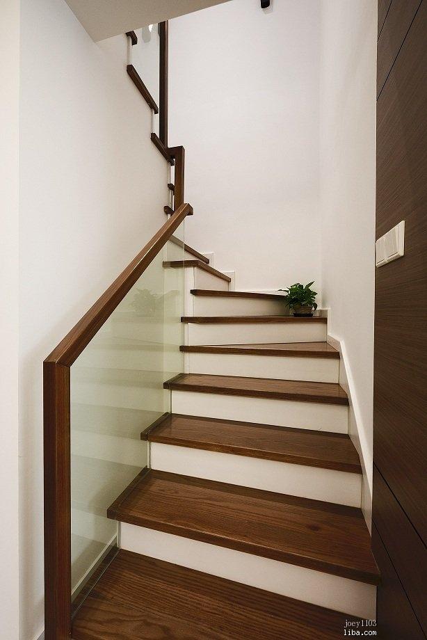 晒晒我的顶楼小复式！能荡秋千还能当小花园，生活美不胜收