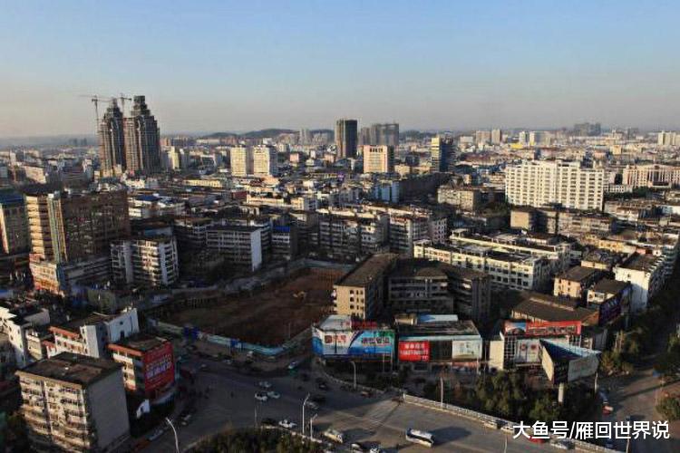 中国西北的“鬼城”：曾发展堪比北上广，如今一套房几千却无人住