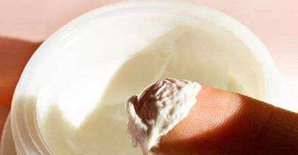 没过期的化妆品也不能用了？知道原因后我陷入了沉思