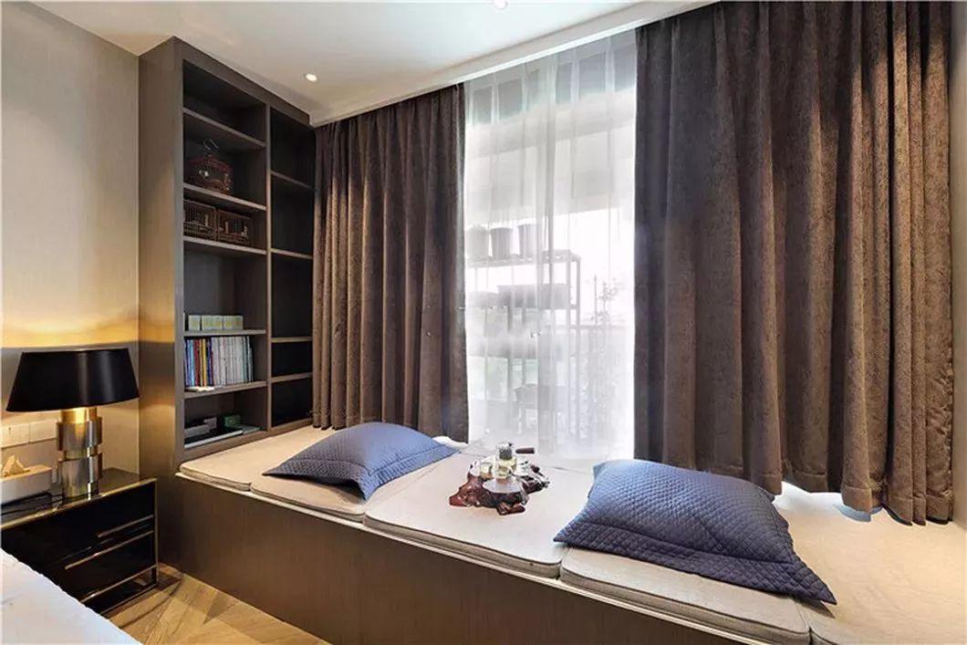 飘窗窗台太冰冷？加层坐垫，坐着舒服，看着温馨！