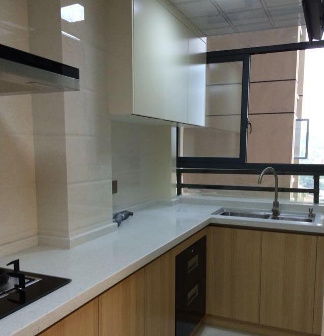 3個月硬裝完工，老公堅持只刷白墻不吊頂，朋友都夸簡單實用