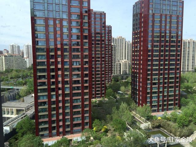 高层住宅几十年后没人拆迁怎么办？其实还有两种解决途径