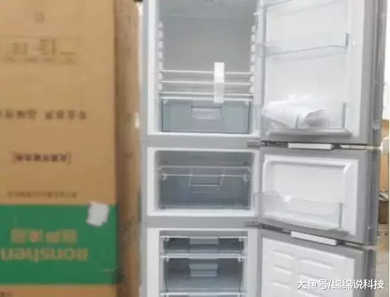 女子收到天价快递费拒绝付钱，物流公司的回应引网友气愤；去抢啊