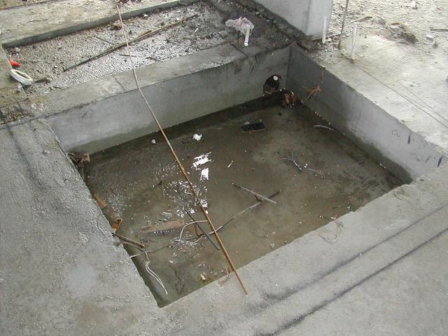 装修卫生间老公坚持要做成下沉式, 老师傅: 一看就是内行人!