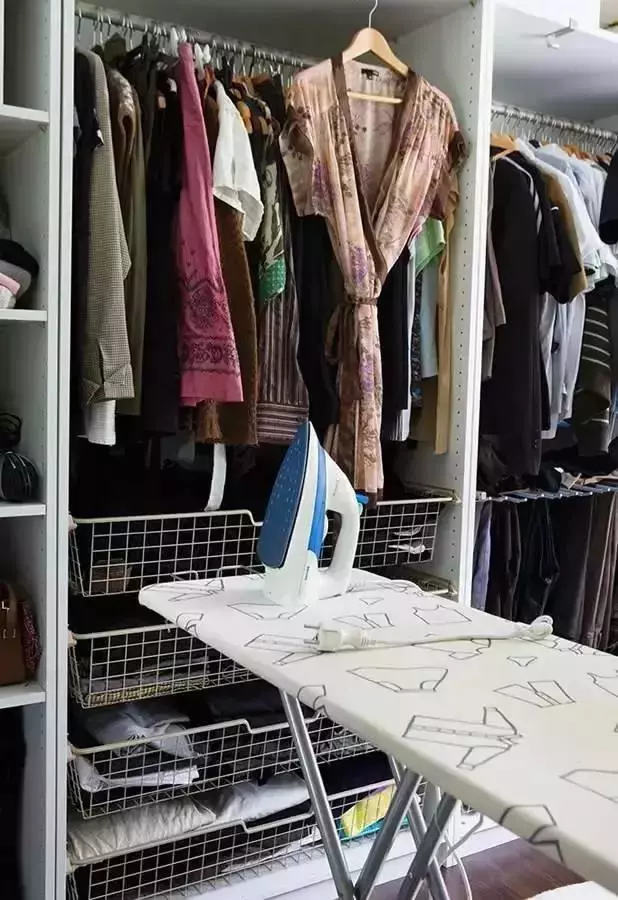 找一件衣服翻乱整个衣柜？做好衣柜内部设计，轻松解决收纳难题！