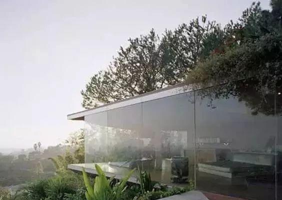 农村就只能建土鳖房吗？这样的乡村别墅让人羡煞！