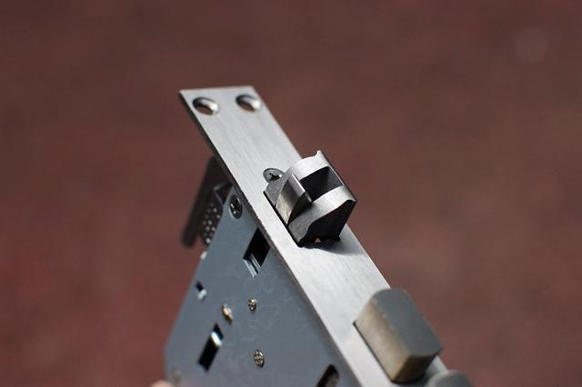 无网络也可以 密码盘自设定 青松沃德智能指纹锁L12 体验