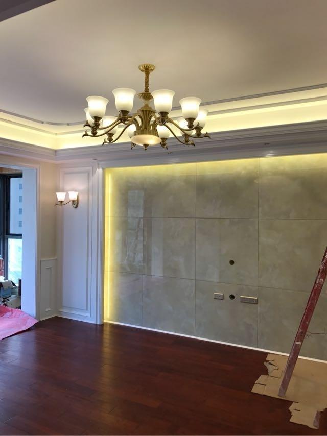 晒晒刚打扫干净的新房，装上灯就很漂亮了，朋友都夸橱柜做得好