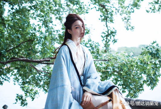 美国姑娘来中国留学三年，被中国同化，回国后妈妈差点没认出来