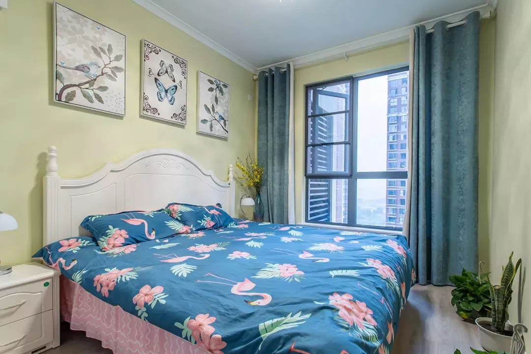 125平米的新房，全屋淡绿色墙面加白色点缀，效果别具一格！