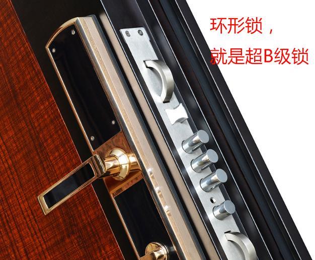 年底验房看到门上“这个字”，业主脸都气绿了，开发商：重新换个