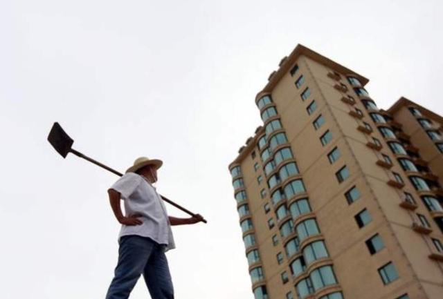 房价从8千多降到5千，老业主眼看跌得太多，要求退房或退差价