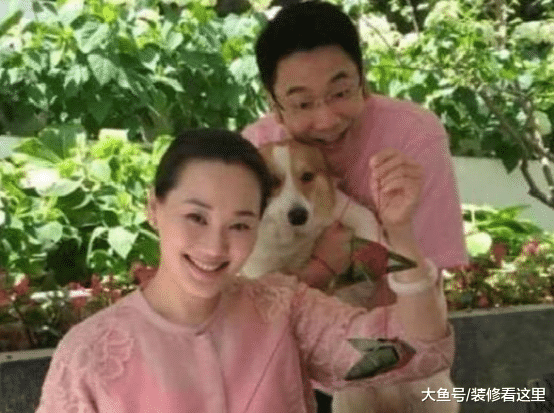 林依轮现实的豪宅，超大的花园，种满了各种植物
