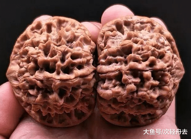 ＂核桃！历经三朝，炼为精品！＂