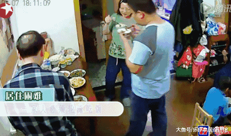 一家7口住进日本胶囊房，上海3胎宝爸：孩子和父母终于有地睡！