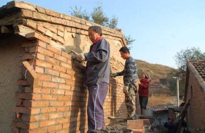 农村居民在建房时一定要多注意，搞清楚情况再进行建房