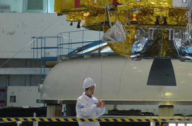 印度探月刚失败，中国就要上火星：火星探测器“真容”首公开