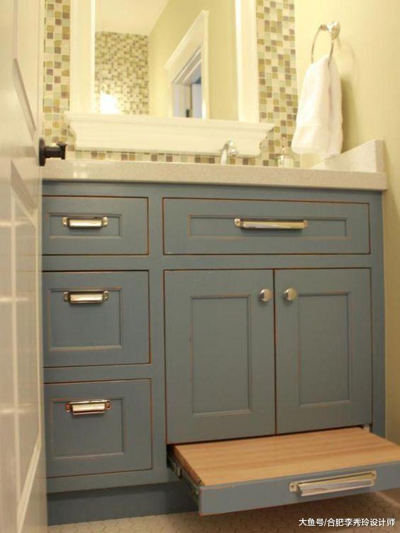 打橱柜时多掏了500块，让木工给橱柜下面多加一块板，用着太方便了