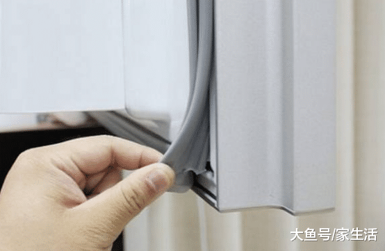 家里冰箱经常结冰，别把它不当一回事，每个月电费白交了不少